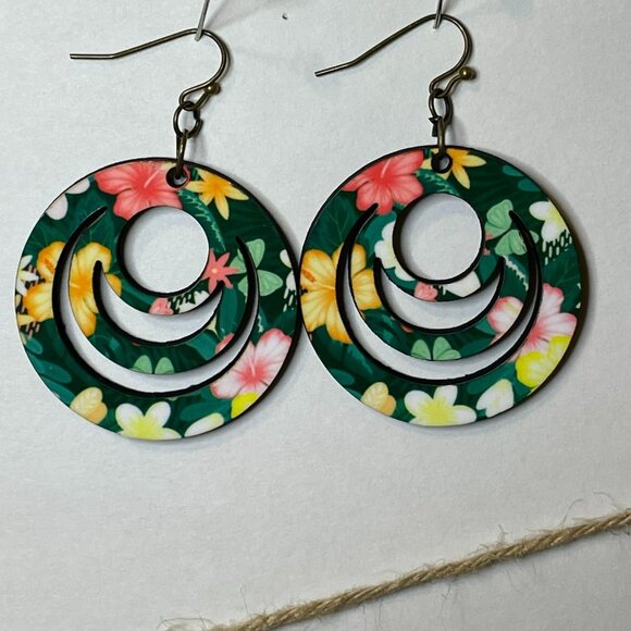 Handmade Jewelry - Spiral earrings with brilliant designs-Fashionable